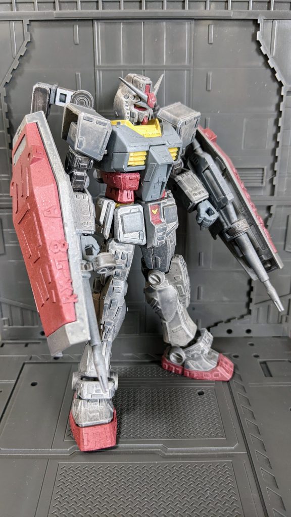 プラ板を切って型式番号、名前を入れました