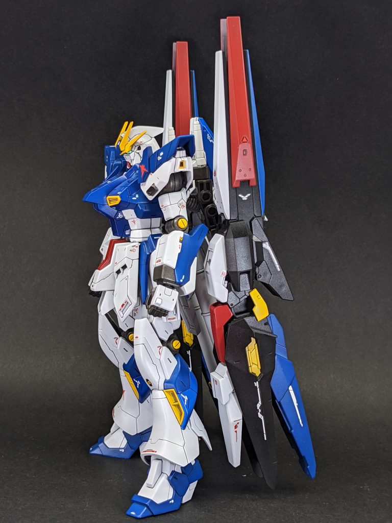 RX-93ff-ν2 Hi-νガンダム–3枚目/制作者:冨岡バエル