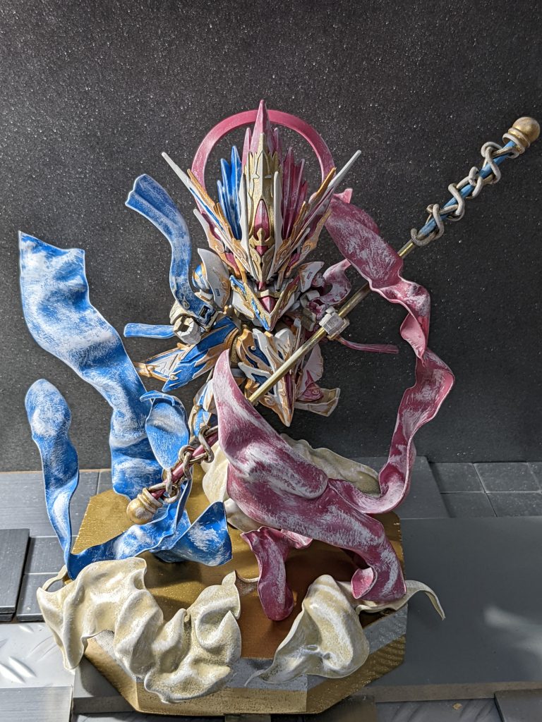 ジオラマっぽく作成しました！神々感が似合う機体ですので、神々しさをイメージしました！