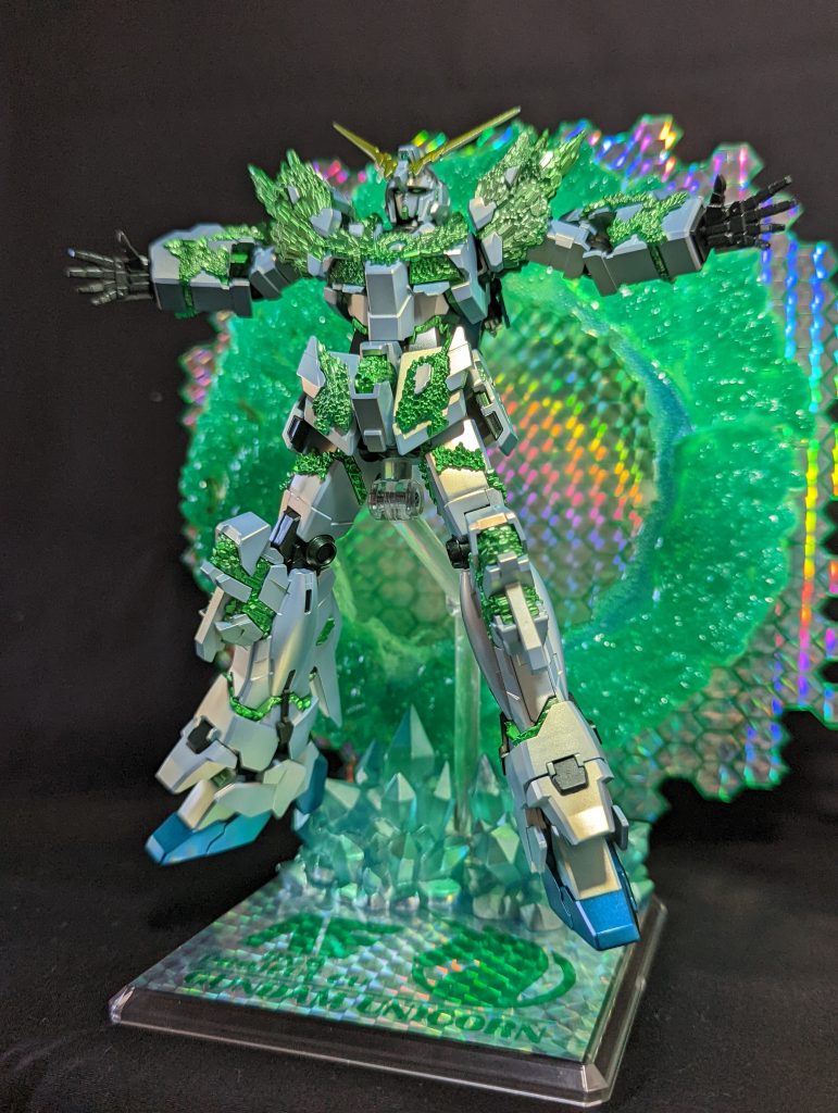 結晶体ユニコーンを最終話「虹の彼方に」をイメージして作成させて致しました