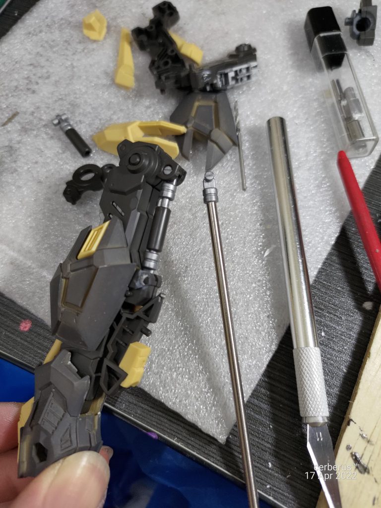 Custom build hydraulic sub with 2.5mm titanium rod