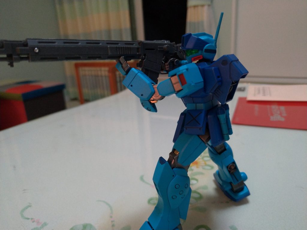 初めて尽くしでわからないことだらけ。なんとか完成してみれば激しいほどにビビットカラーでしたが、仕上がりは大満足！！頑張ったかいがありました！  