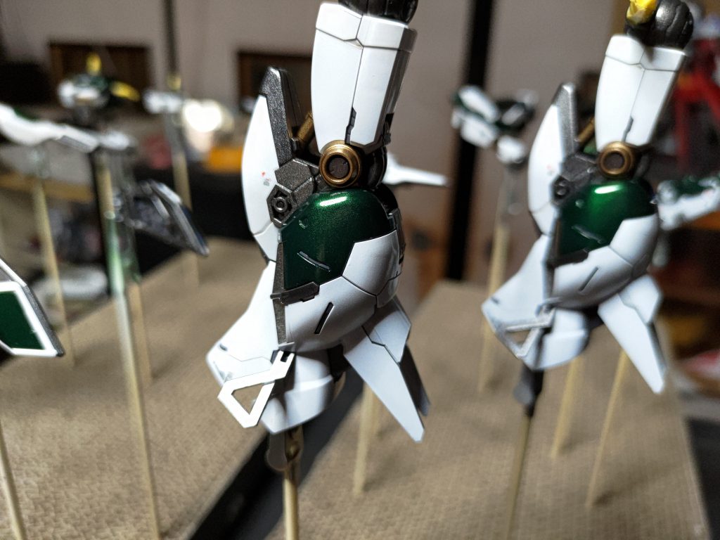 Hi-νガンダム–5枚目/制作者：ぶった文鳥