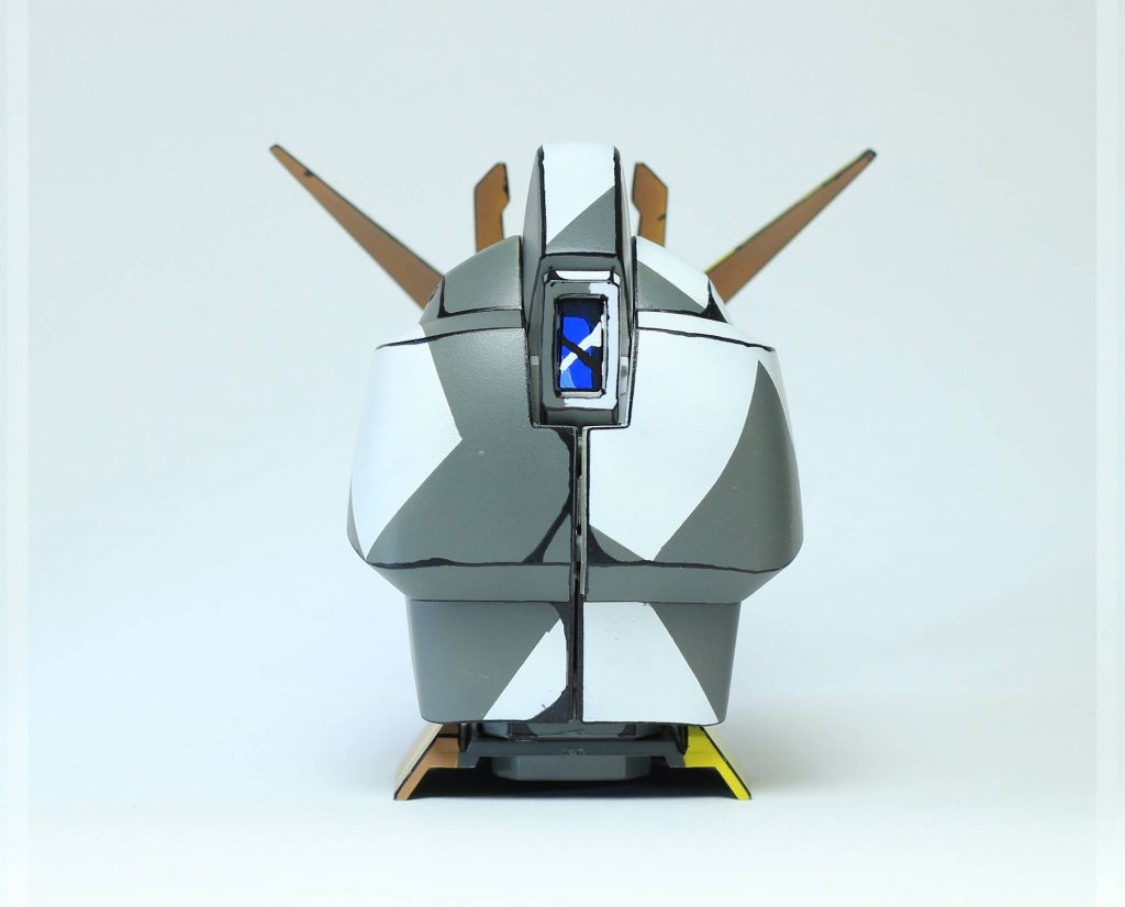 大きさは1/35程度との事なので、隣にAFVのフィギュアとか飾ってみてもおもしろいキットですね。