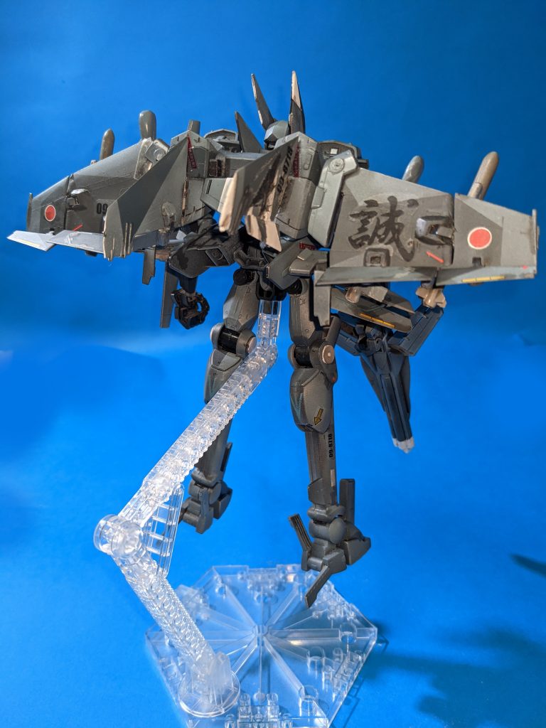 漢は背中で語れ。以上。