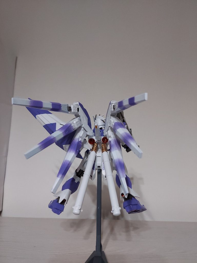 hi-ν ガンダム–3枚目/制作者：torakichi