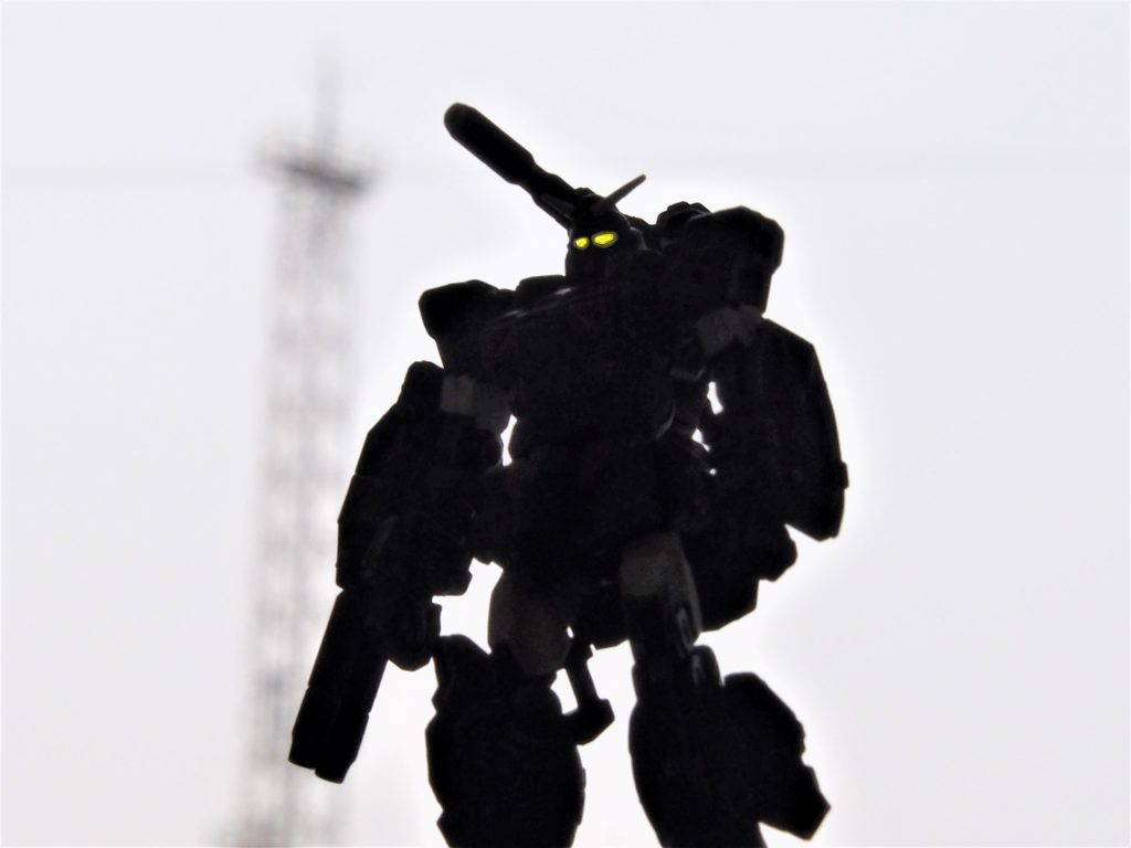 ちょっと加工して目を光らせてみた