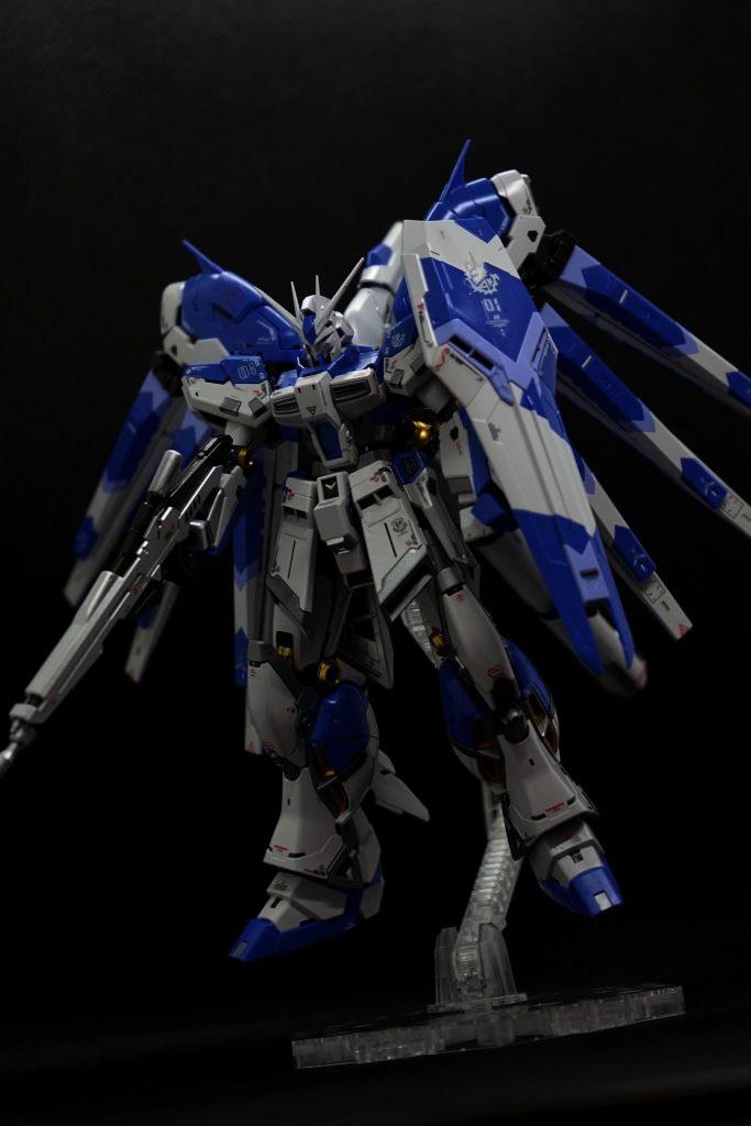 暗めの写真。ネオ・ジオン視点ではこのように恐ろしい雰囲気だったのかも…？