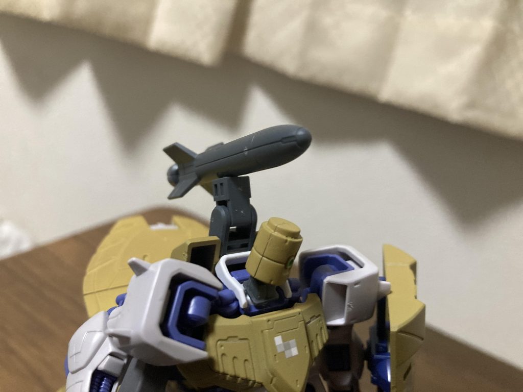 ミサイルは動きながらでも撃てるようにしています。