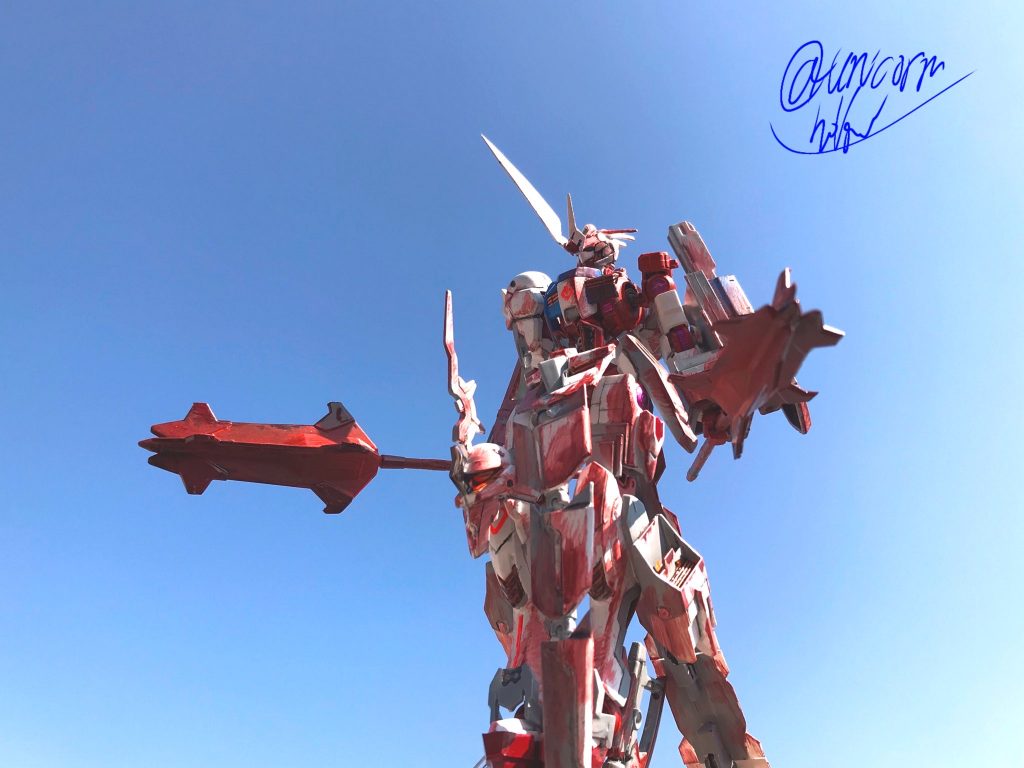 以上、ガンダム・レーヴァテインの紹介でした．まさに北欧神話に登場する伝説の劔の如き戦いっぷりを見せる機体になってくれたらナーと思いながら製作しました．閲覧していただきありがとうございました．もしよければほかの作品ページもご覧くださいませ．    ちなみにレーヴァテインの正しい文字列は「LVATEINN」．この機体の名前は「LAVATHEIN」....