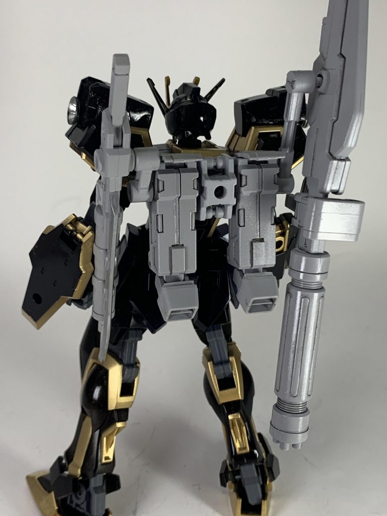 肩のバーニアパーツとバックパックは30MMのパーツを使って作成