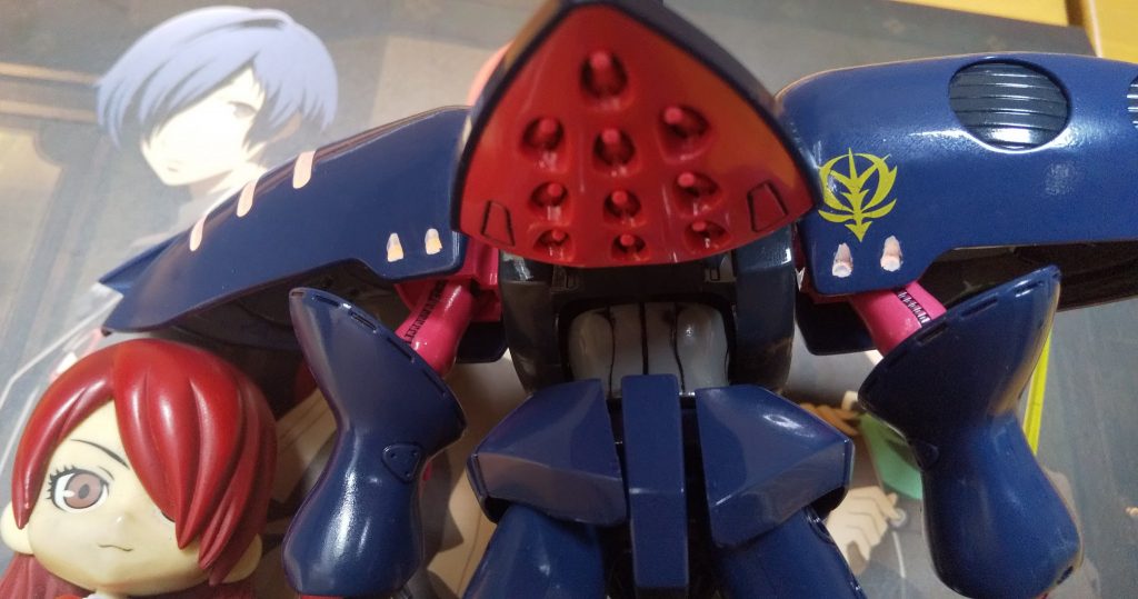 :後ろのファンネルのコンテナもブリリアント！ファンネルを一つ一つすみ入れをしたのだ。 