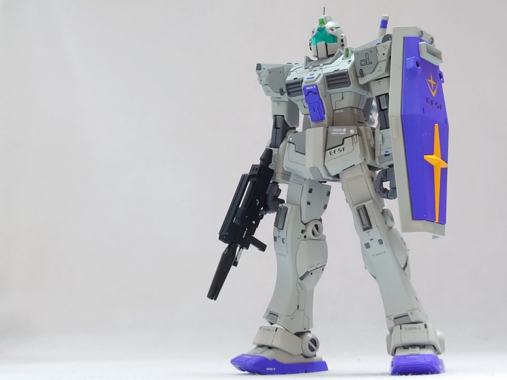 素立ちで紫を彩度高めにしてあるのが好きなポイントです