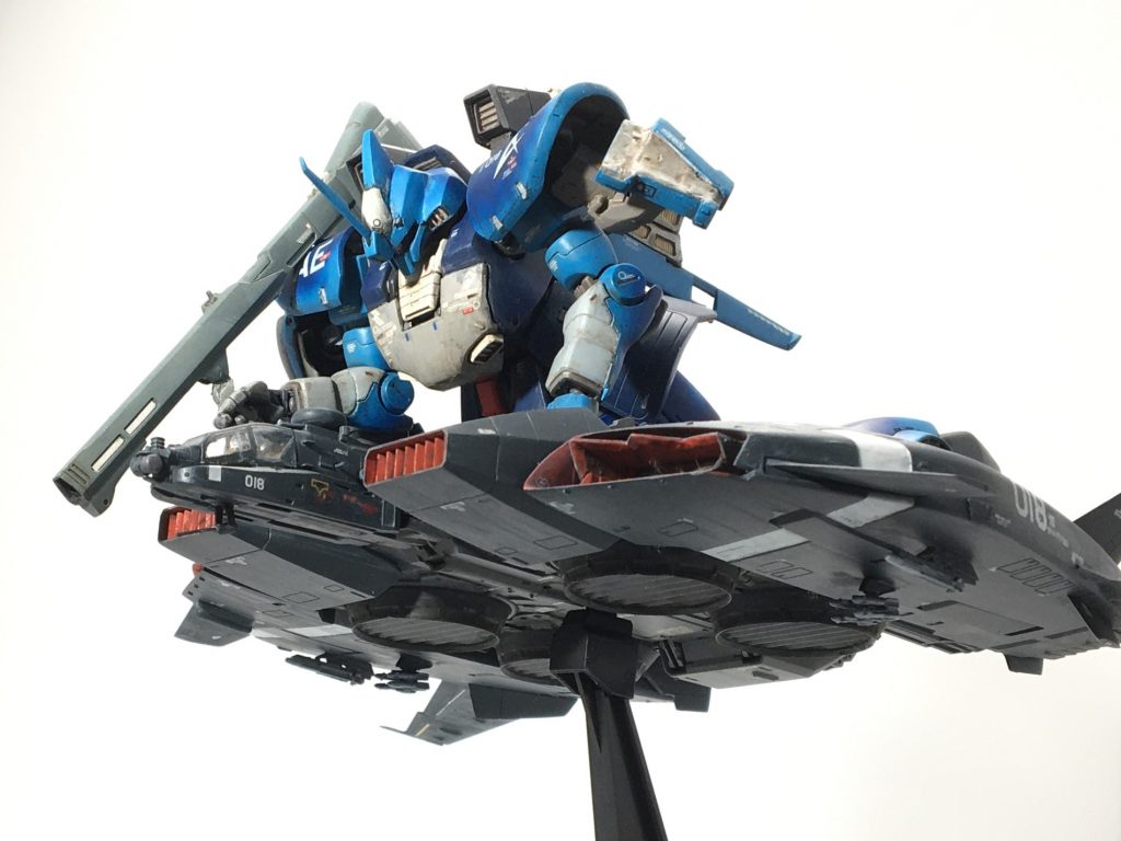 乗っているのはベースジャバーを改造した“何ちゃって”試作型ドダイ改……ディジェにはやっぱり相棒役のドダイ改がいないと盛り上がらない!