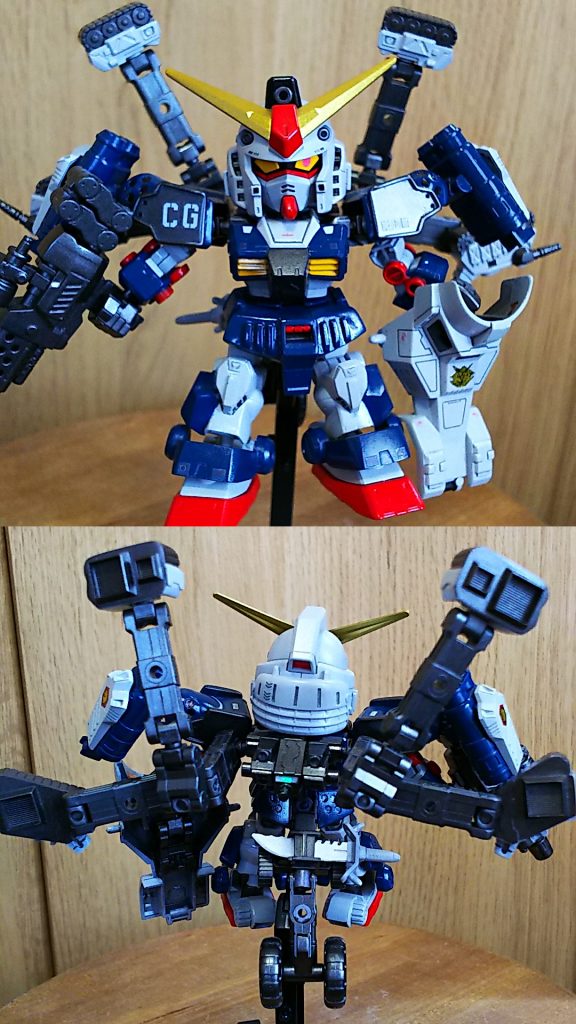 オリジナルギミックでフルバーニアンモード!実は見えないところにバーニアパーツを10個程追加しています。バックマスターもちゃんと収納しています。バックパックは余ったボディフレームにBB戦士のものを切り貼りしてアームを付けて制作しています。