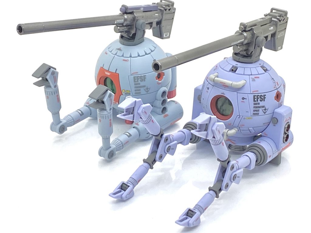 前作のノーマルなボールと。改修型はアームが4本ありますから全く違うというのがわかります。