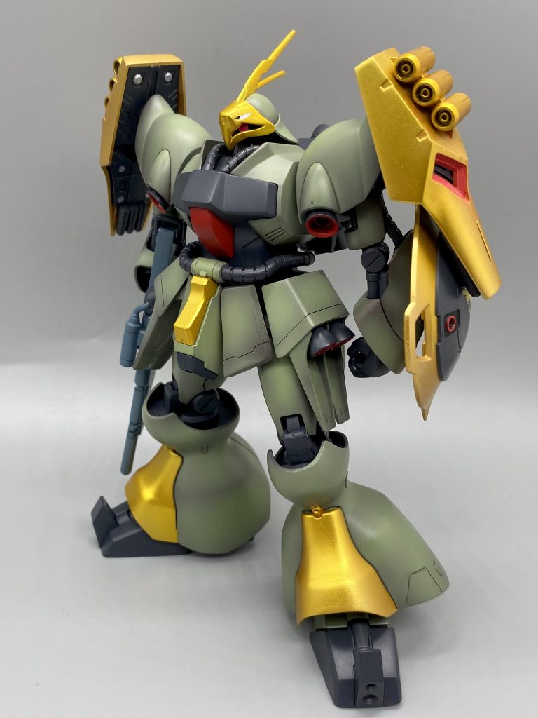 今回はちょっとスジボリ追加と控えめなグラデーション塗装をしてみました。