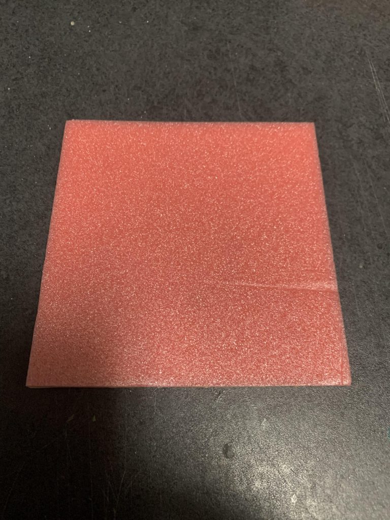 台座製作100均のカラーボードを用意します