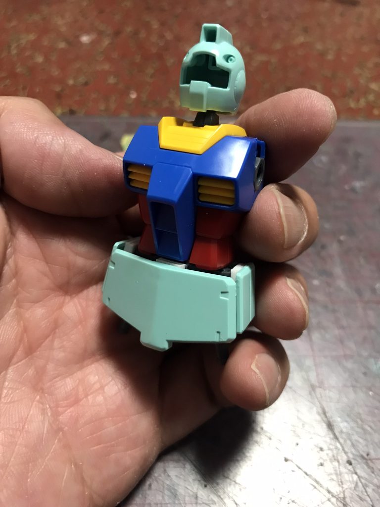 工作に関してはまずは首から。そのままだと変に長いので…