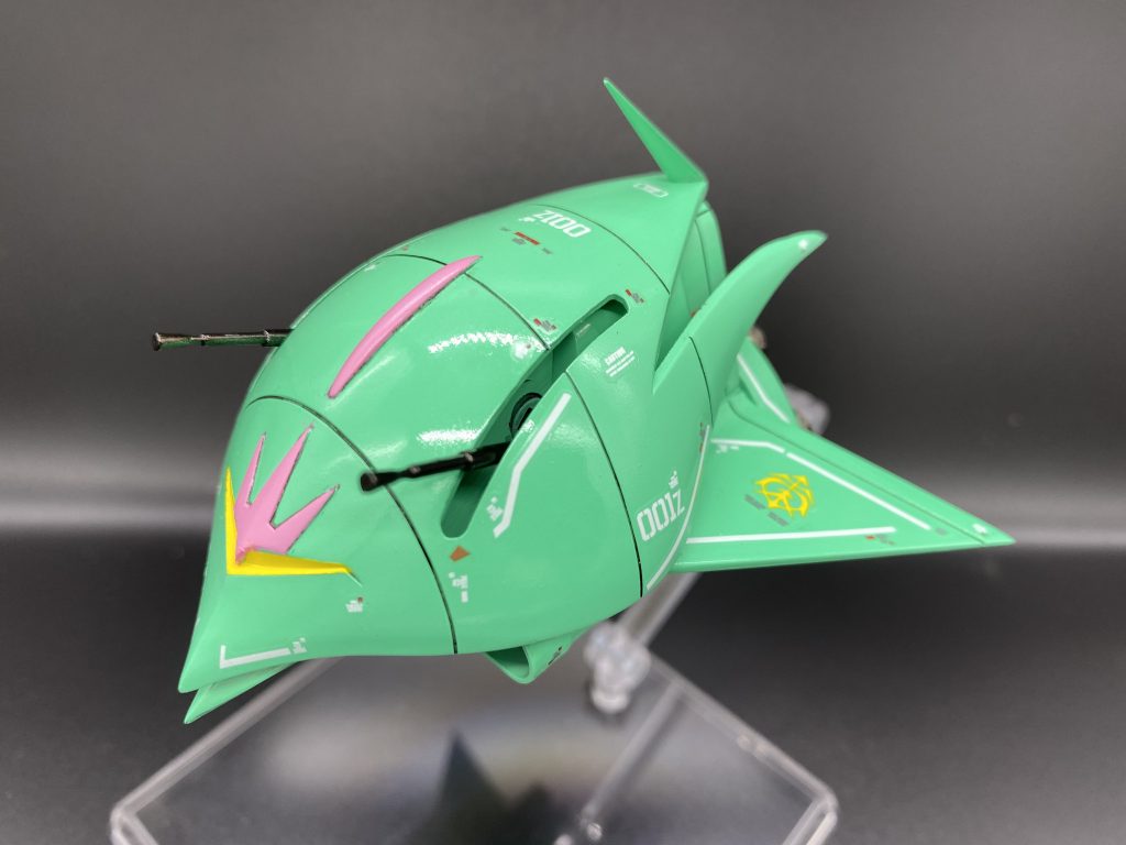 デカールはRGジオングのものが大半です。