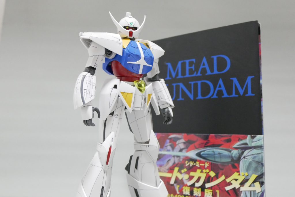 シド・ミード版ガンダムです。画集も最高です。登場しなかったMSもあるんですよ！！！