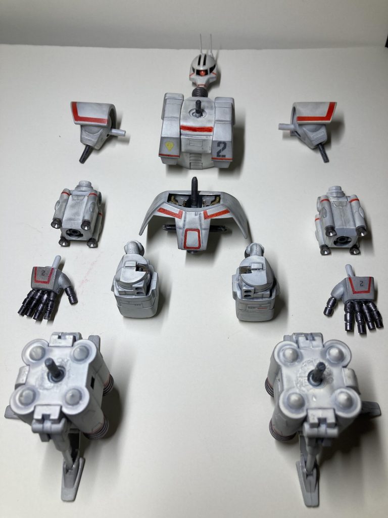 バラすとこんな感じです。有線アームは現在作成中です^_^