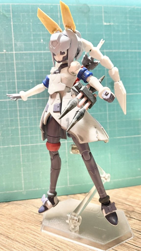 塗装前。ほぼ99.5パーセント、ガンプラのパーツのみで作られているので、ガンプラバトルにも問題無く参戦できます。