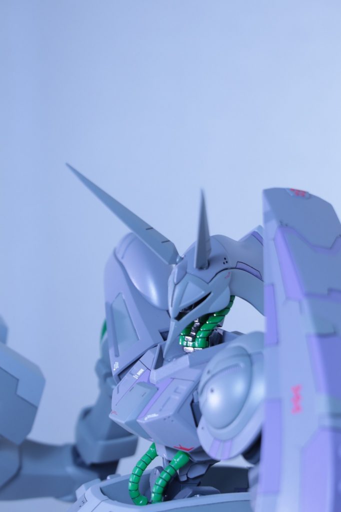 顎はシャープ化、延長してます