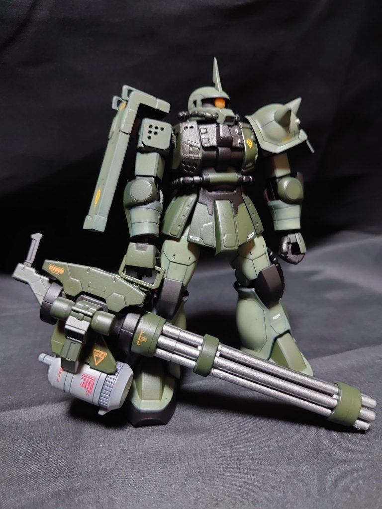 やっぱザクってカッコいい!もっと修行して今度はMGにも挑戦しようと思います。