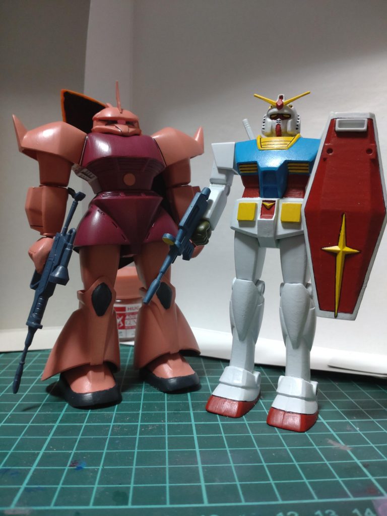 活躍の場を完全に潰されたガンダムさんと。みなさんも旧キット一緒に作りませんか！今回もノスタルジック！ありがとうございました！