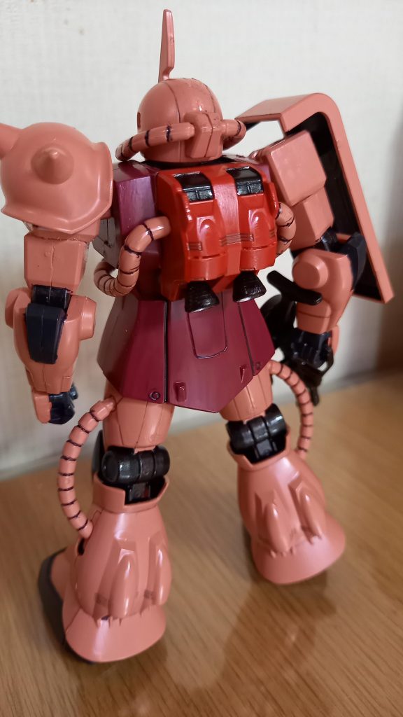 筆塗りはムラが出やすいですが、自分で塗ったのだという満足感があります。