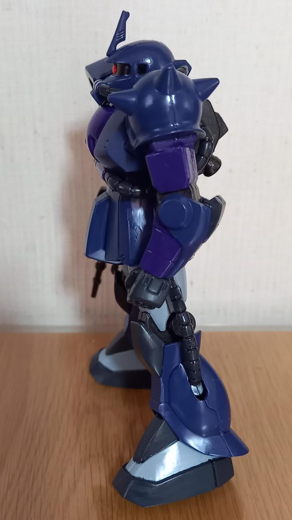 黒い三連星の色味が全体を引き締めて、迫力があります！