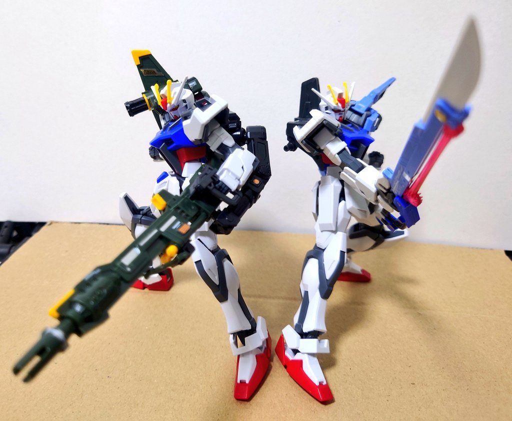 前回のソードストライクと。