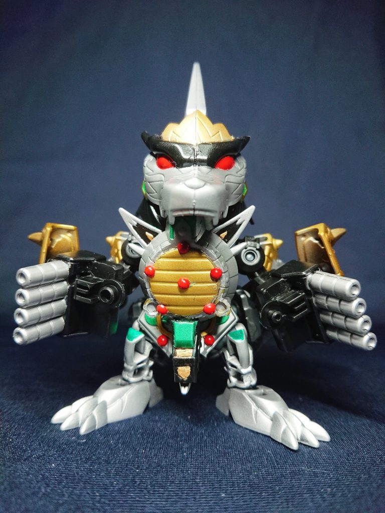 変形合体があるためパーツ構成、特に形状は頭抱えました。当初は剛龍神や獣帝大獣神のみ再現する予定でした。