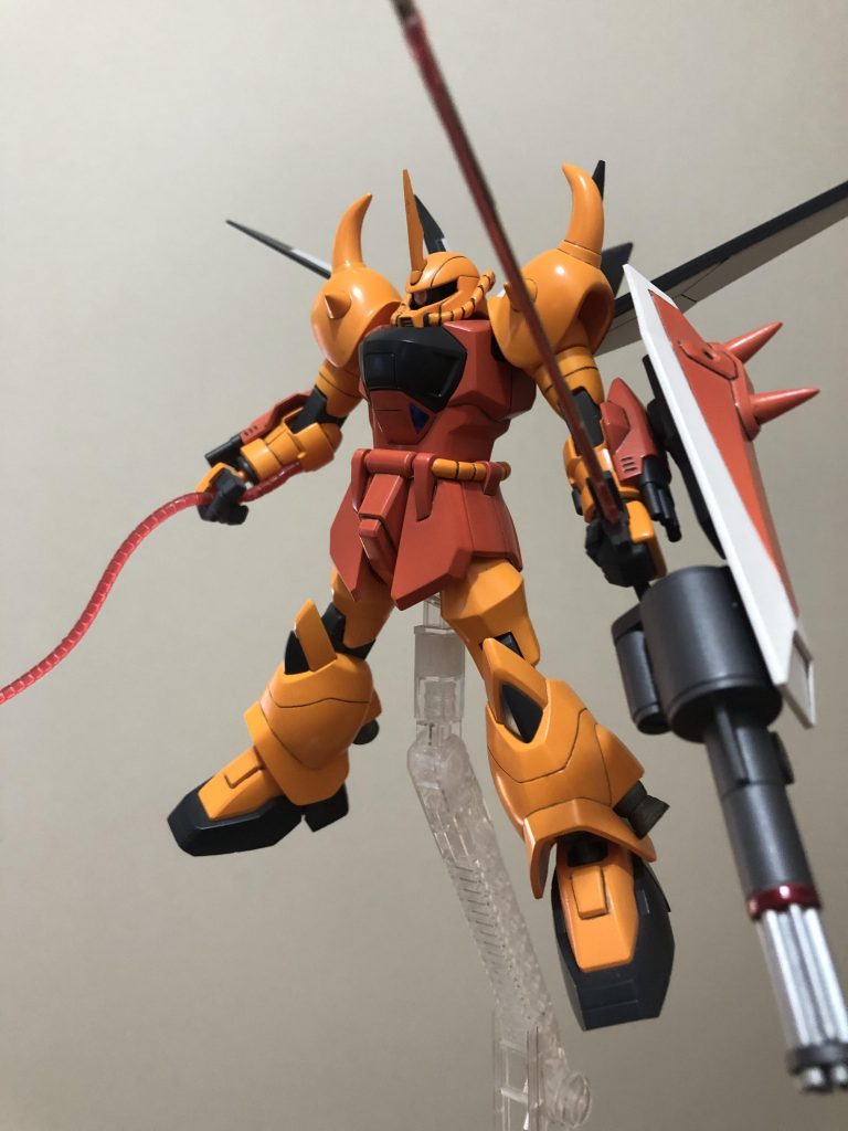 １５年以上前に組んだキットなんで少し記憶が曖昧ですが、ヒザ関節で2ミリ延長してあります。