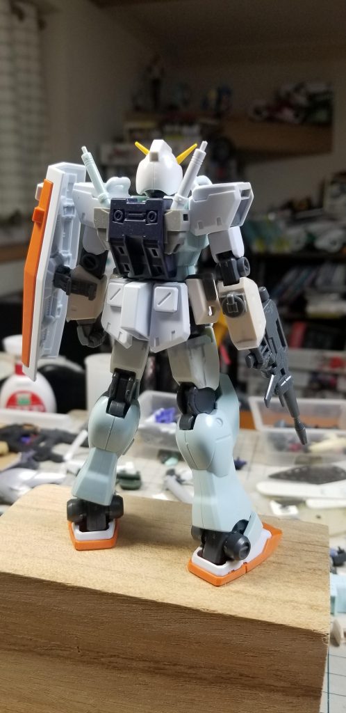 太もも、前腕の袖も延長してます。