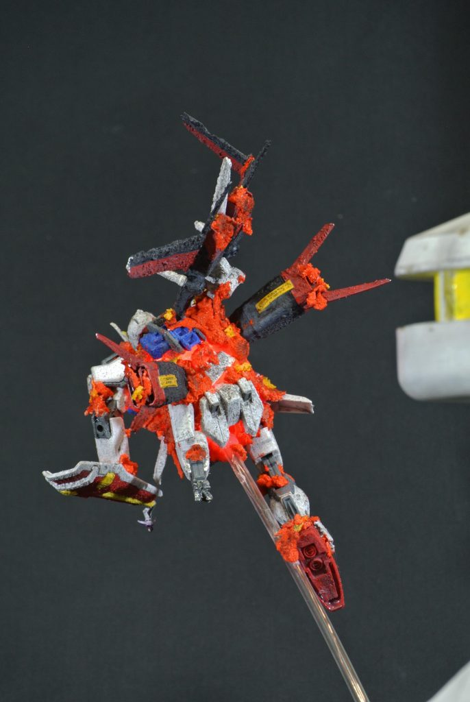 ストライクガンダムの背面はこんな感じ。