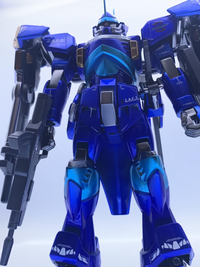 多少難しい箇所はあったものの、力技(切断)で解決できる物が多かったので、マスキング地獄にははまらずにすみました。