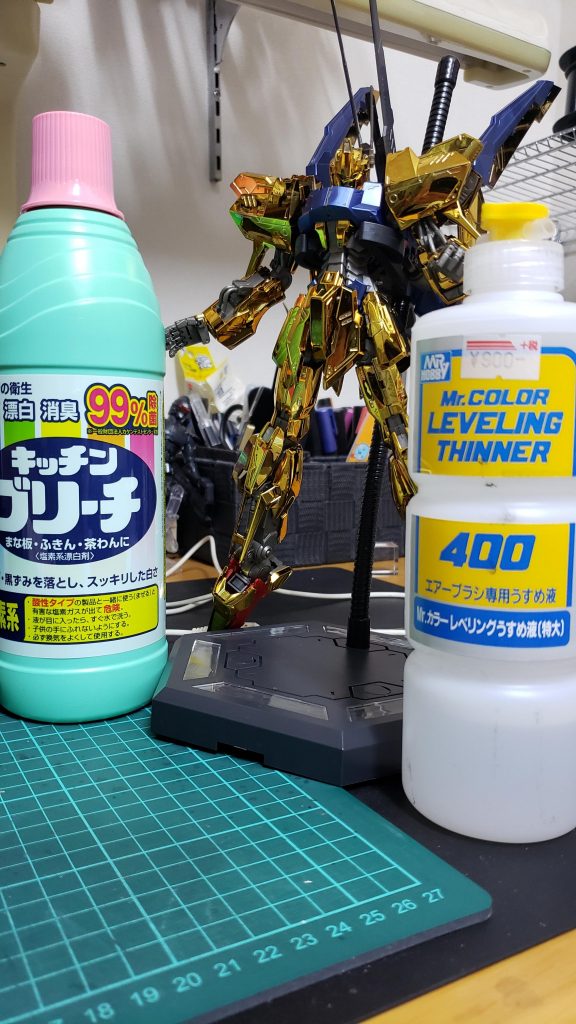 普段手抜き工作の私が、メッキ落とし→塗装→クリア×3→2000,4000番ヤスリがけ→コンパウンド3種→モデリングワックス✨……という苦行をやってのけました(›´÷`‹ )ﾂﾗ亻