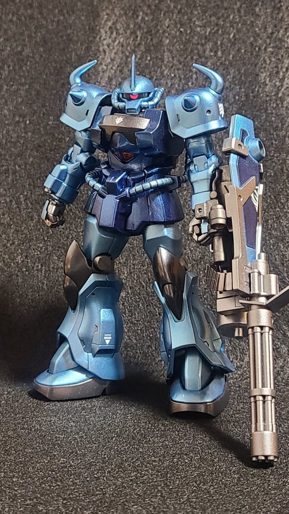 ガンダム作品の中でも一年戦争物が大好物、特に08小隊は自分がジオン側の人間だと再認識した作品でもあり、ノリス大佐の戦いぶりは目を見張る物がありますよね！シールドガトリング、長物は男のロマンですね(笑)