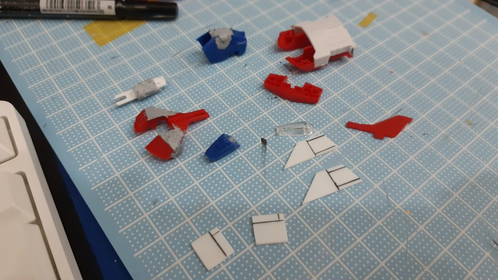 主翼を大型化して、モールドを潰して、