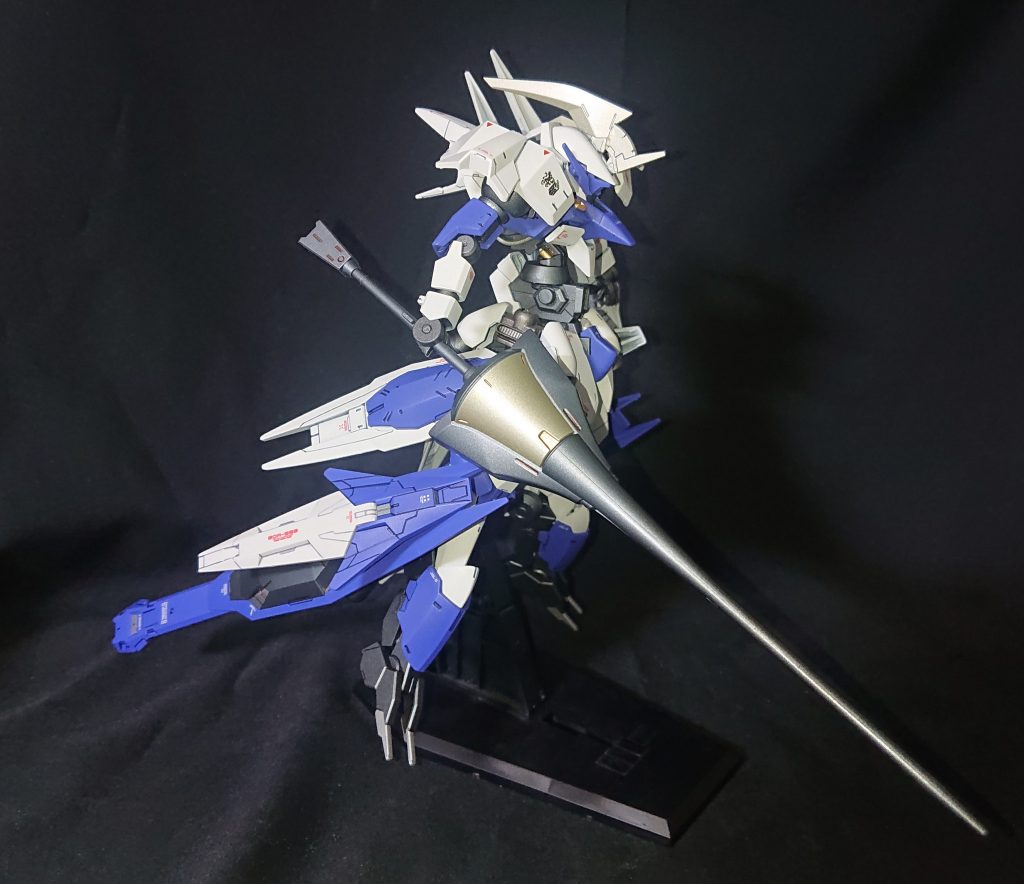 フレズヴェルグ装備接続穴が残ってたので、バインダーとダイバーエースユニット、クロボンのパーツで作成しました😌グングニルはレプリカですが、本家に劣らぬ強度があります🤭