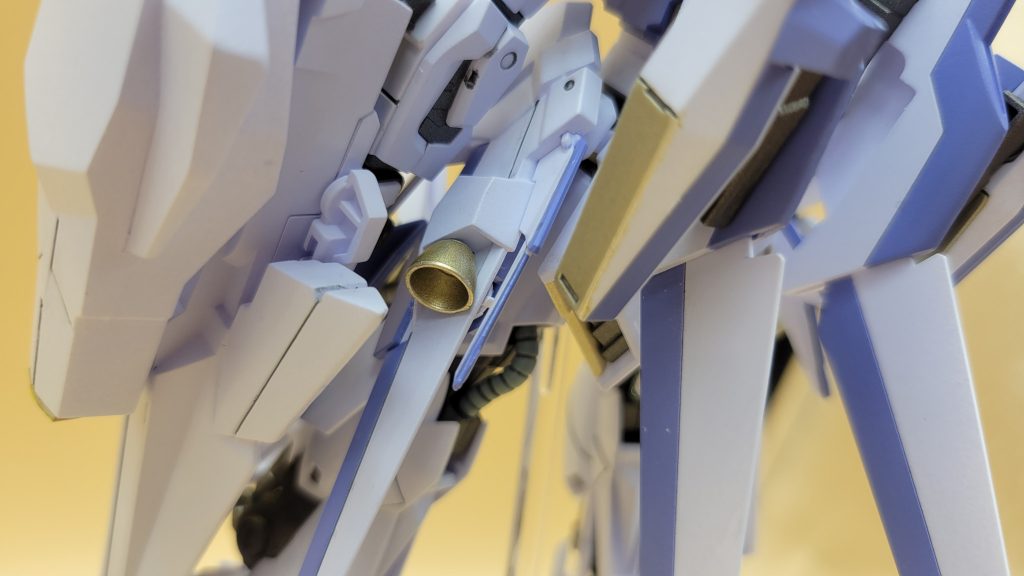 イエロー部分はすべてチタンゴールド。上品な色で好きです。