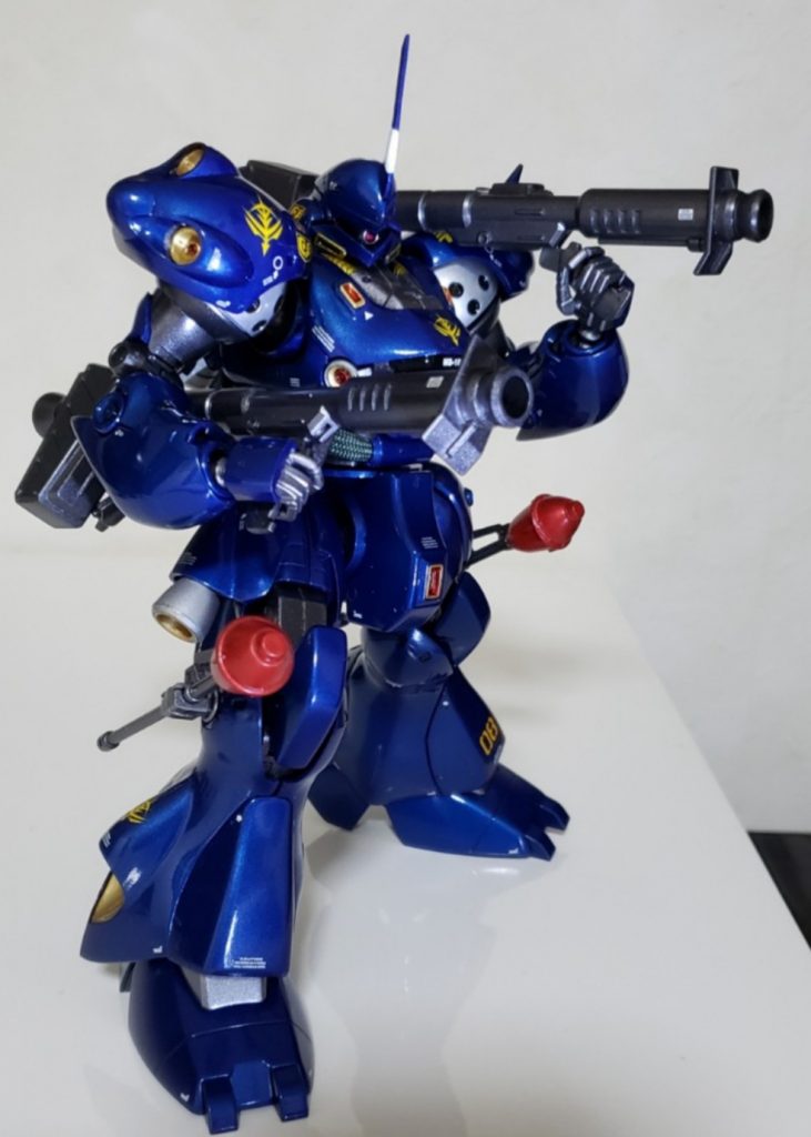 ジャイアントバズ両手持ち!シュツルムファウストは差し色的にメタリックレッド半艶で。