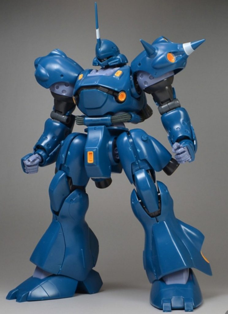 素組み。この成型色はちょっとね💦