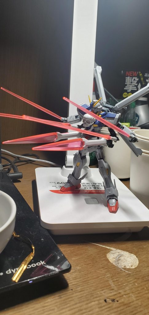 んんんんん、ビームがとまらぬぅぅう