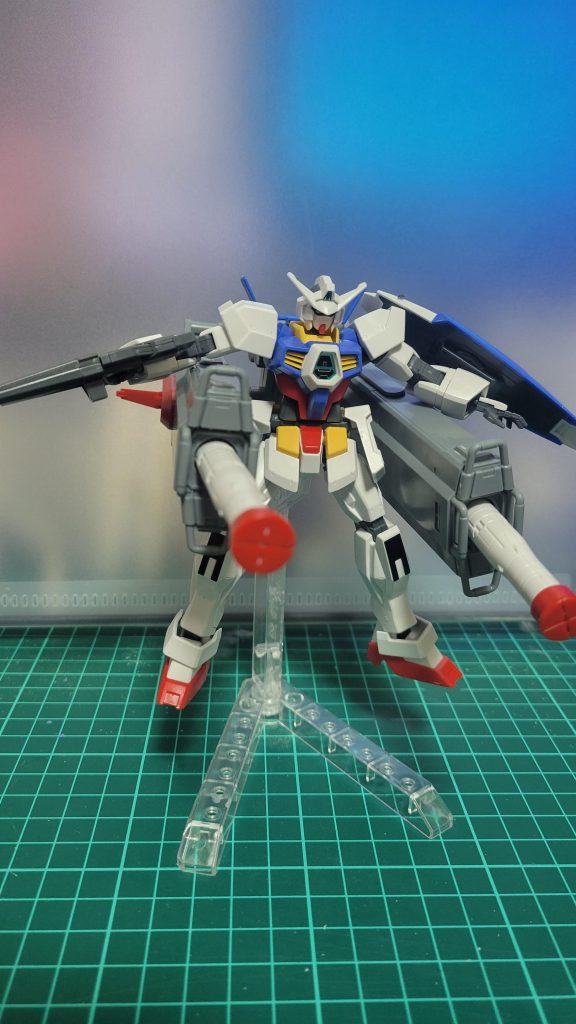 一応フルグランサ的な撃ち方も出来ます。ホントに素組みにくっつけただけの工夫も特にないですけど、思い付いたらやっつけるしかないと思って組みました。これに関しては塗装まではしないでただ浮かんだネタとして終わりです。ミキシング進めてる方の息抜きなのが本音です。またなんか浮かんだらパッと組むかもしれません。 