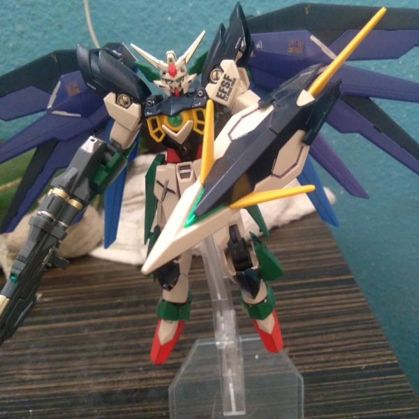 I am making this as my personal gunpla if build fighters launched tomorrow. It's the rinascita body with freedom wings. I like how this looks so far. I will see what changes to make later down the line （3枚目）