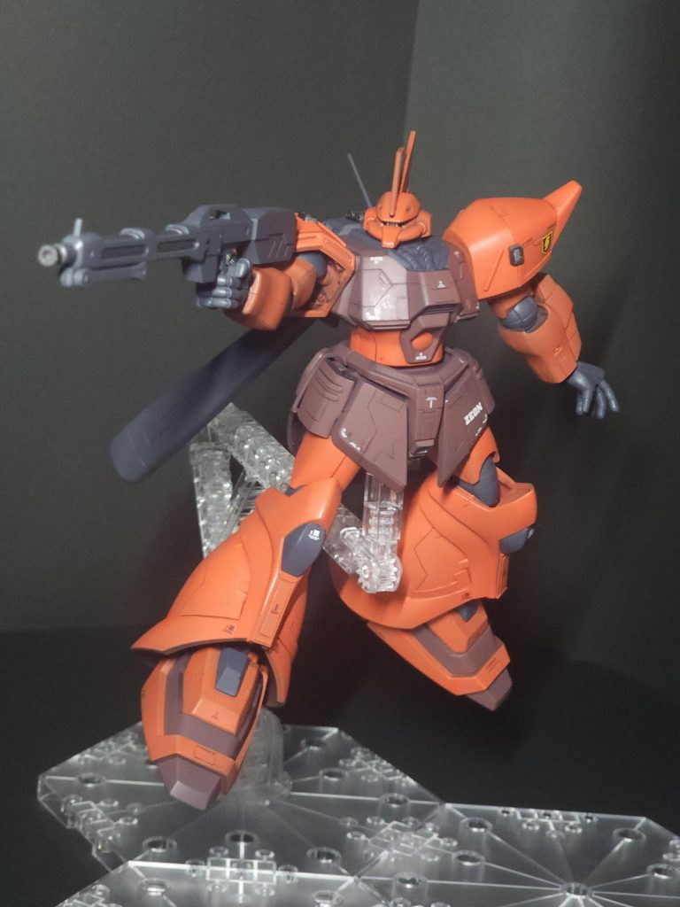 ライフルのスコープがらしくなかったので外しました。きっと凄腕のスナイパーです