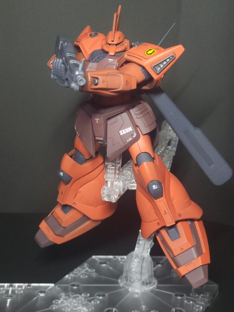 射撃ポーズのつもり